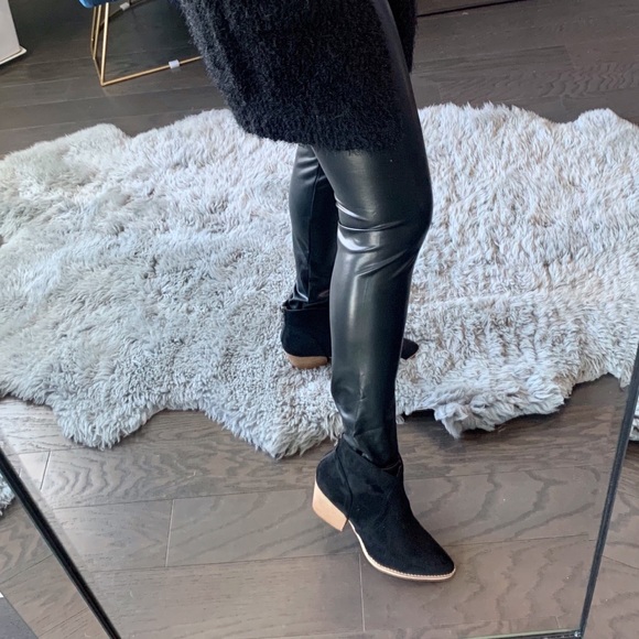 ◾️Destin Black Suede Booties - Picture 3 of 8